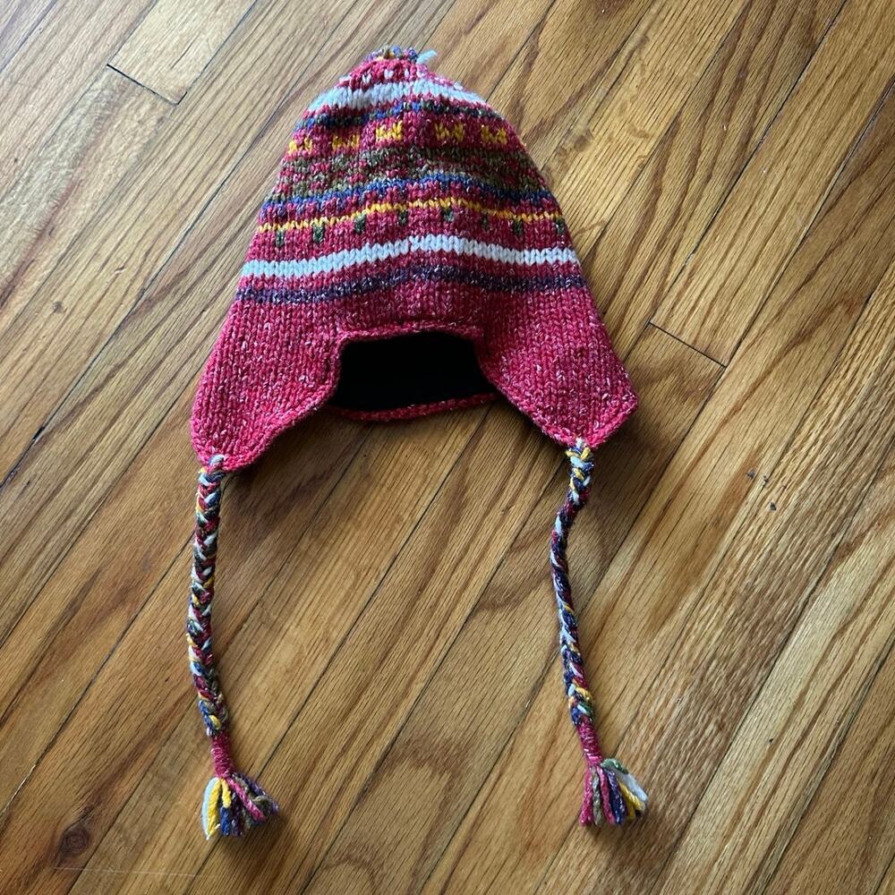 Elan Blanc Multi-Color Knit Earflap Beanie – Peruvian Chullo Style